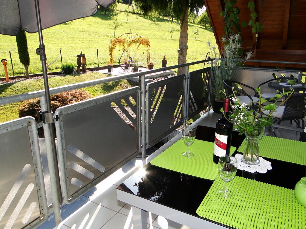 Ferienwohnung Hotte'S Huette Ettenheim Quarto foto